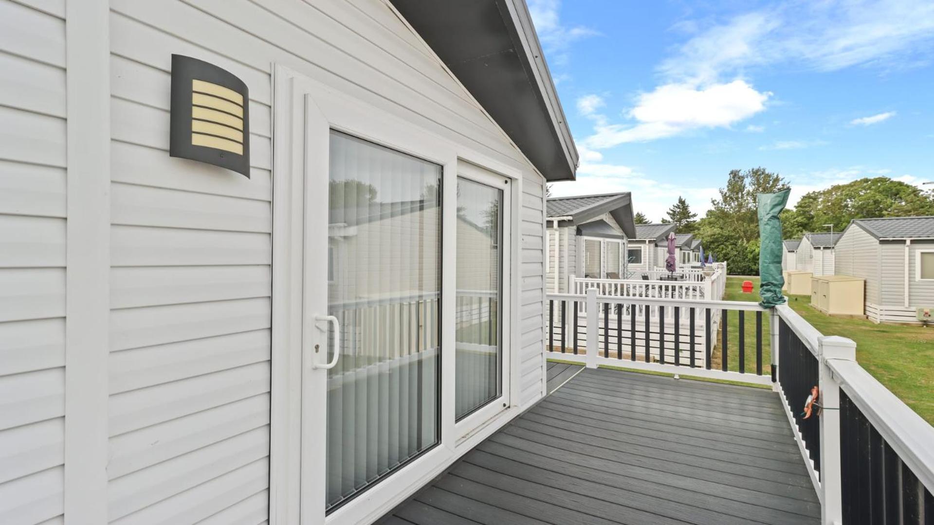 33 Beach Retreat Lodge Pevensey Bay Holiday Park Exterior photo