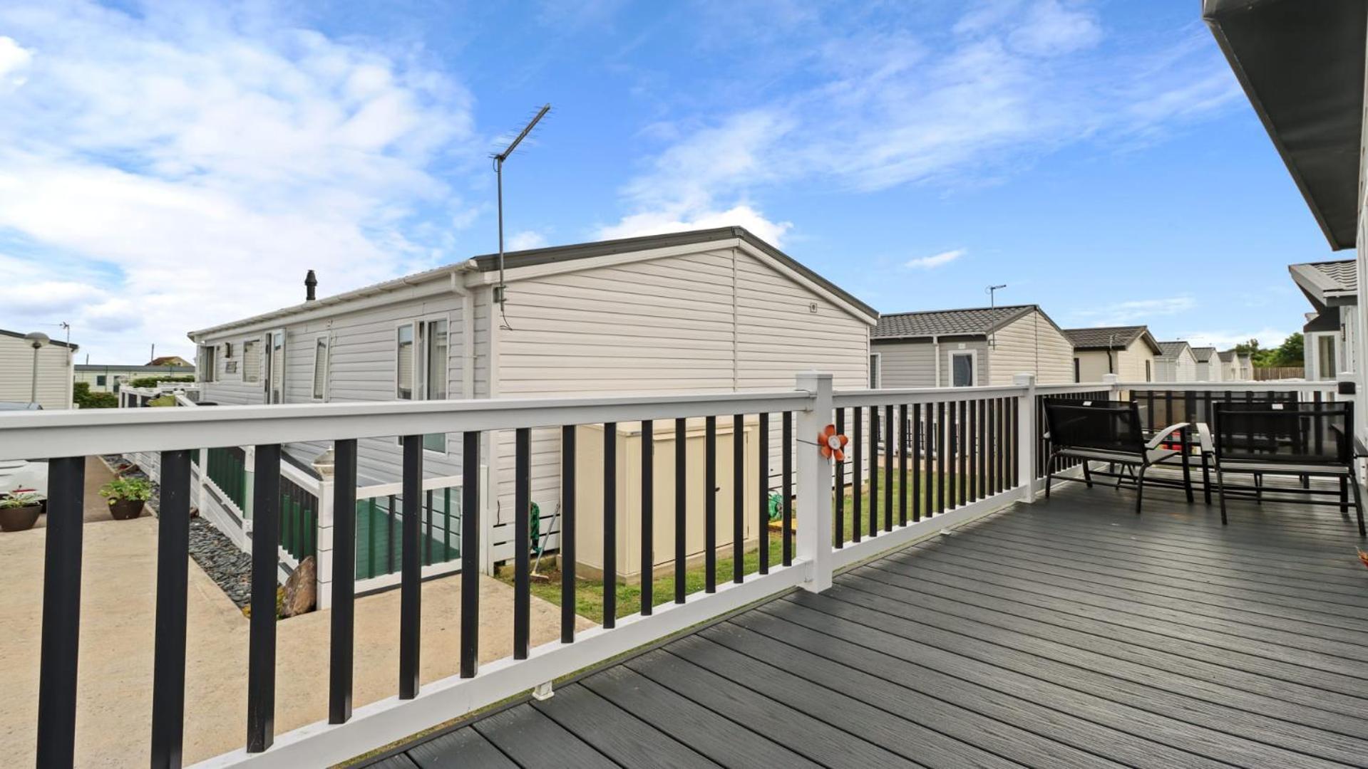 33 Beach Retreat Lodge Pevensey Bay Holiday Park Exterior photo