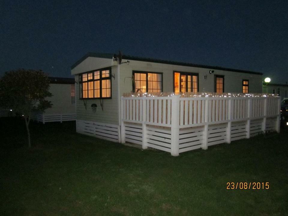 33 Beach Retreat Lodge Pevensey Bay Holiday Park Exterior photo